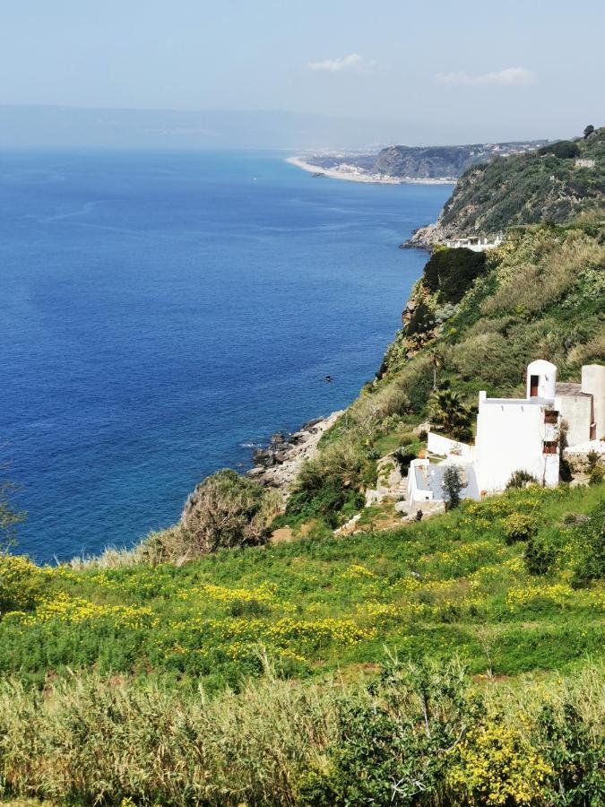 La Terrazza Di Rovaglioso Appartement Palmi Buitenkant foto