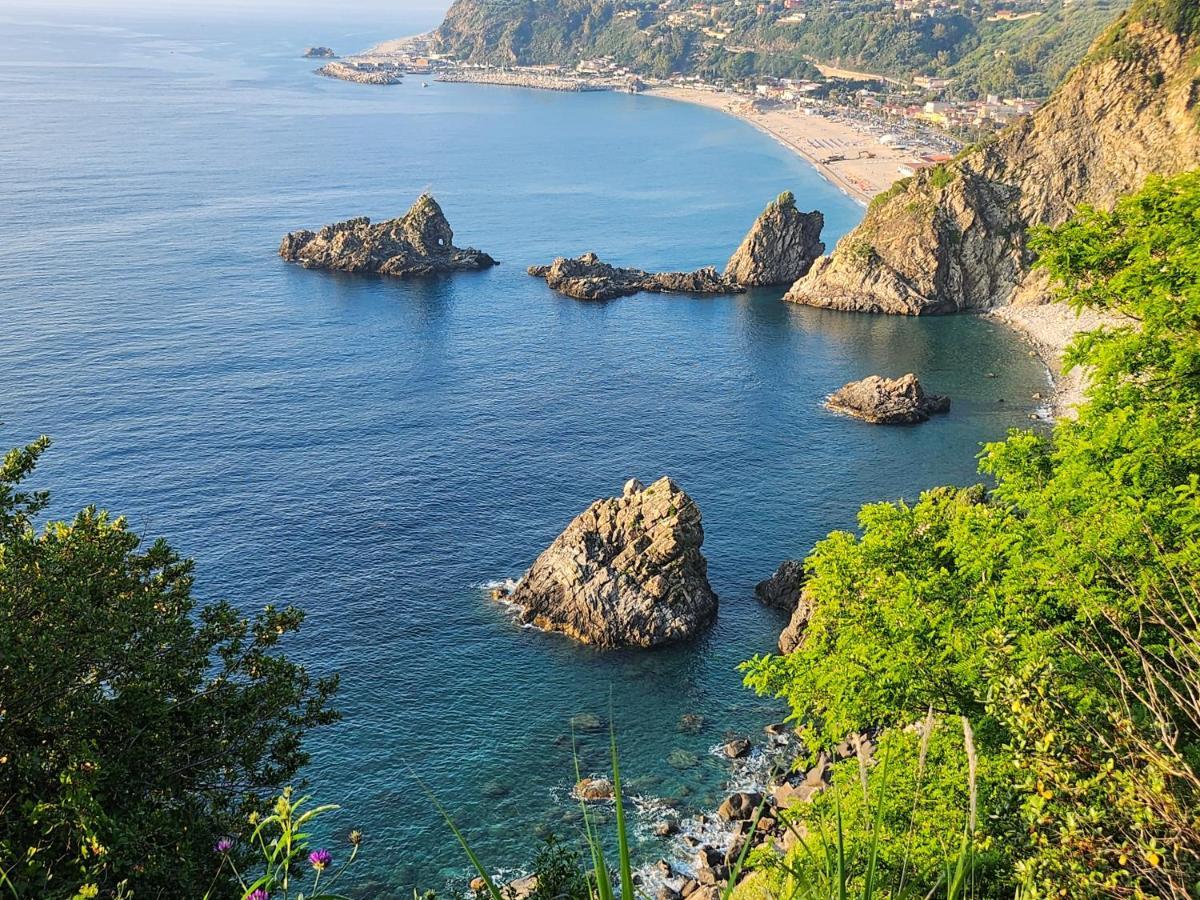 La Terrazza Di Rovaglioso Appartement Palmi Buitenkant foto